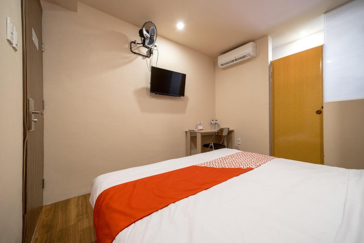 Oyo 291 Medan City Syariah Εξωτερικό φωτογραφία